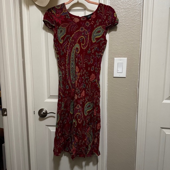american angel Dresses & Skirts - Vintage Elegant Paisley Red Dress